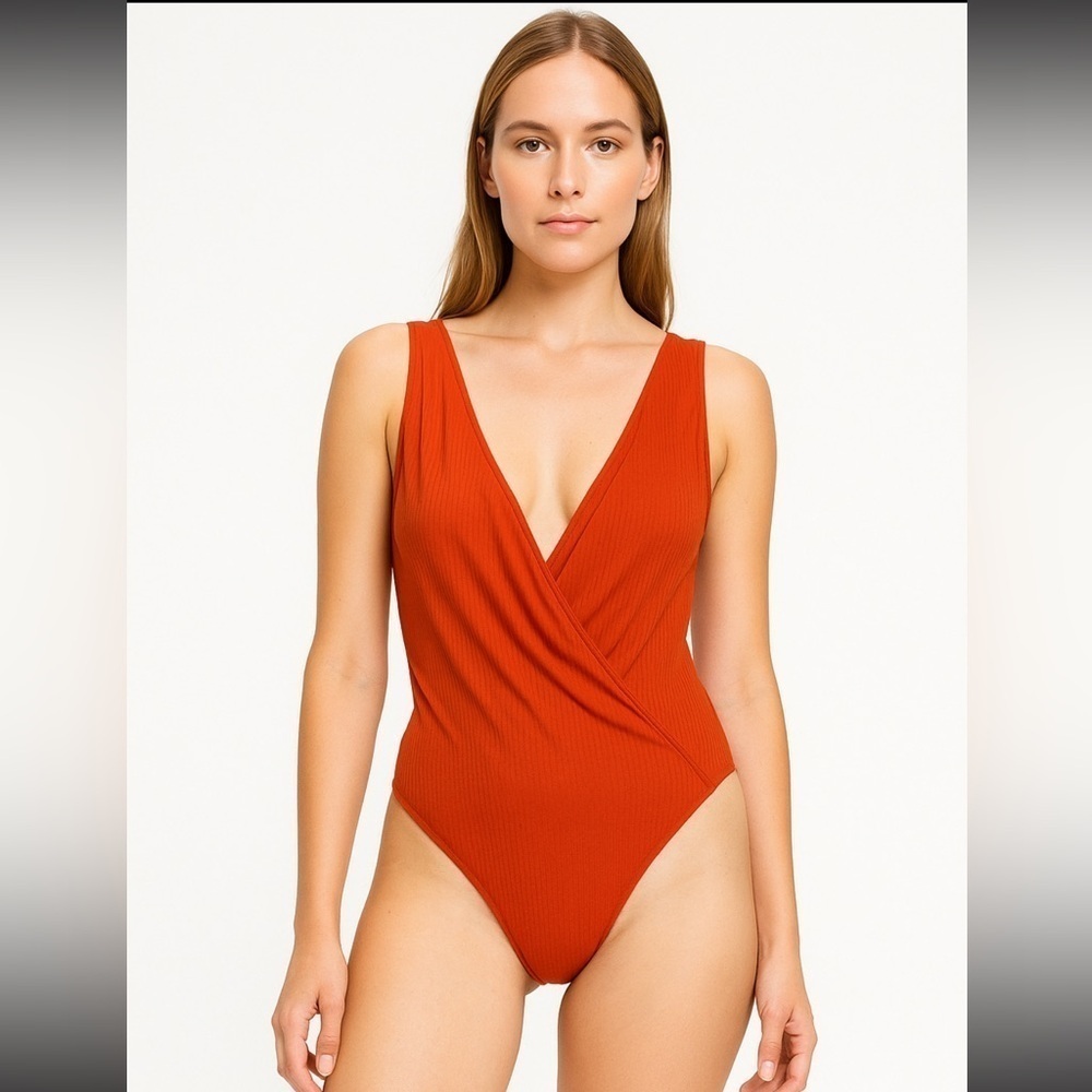 NWT BABATON Aritzia contour Lido bodysuits Orange women’s size L